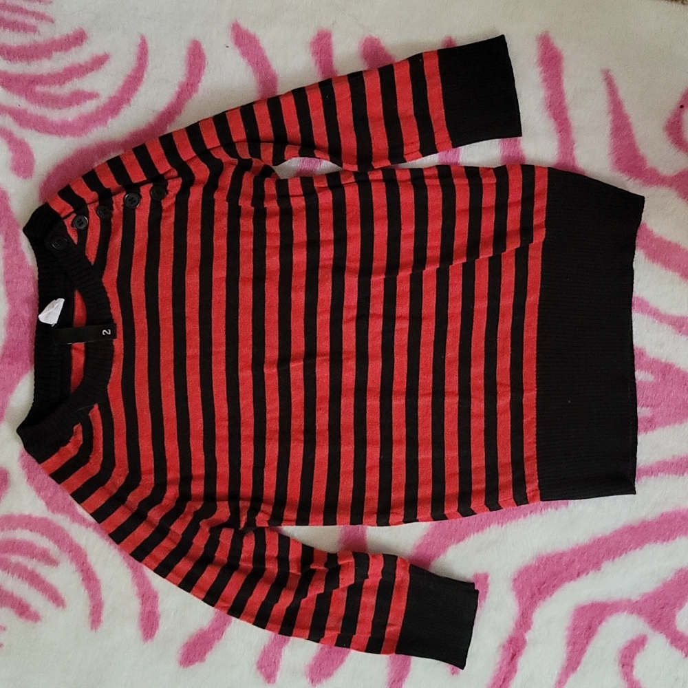 H&M Divided striped 3/4 sleeve sweater with button details Size 2